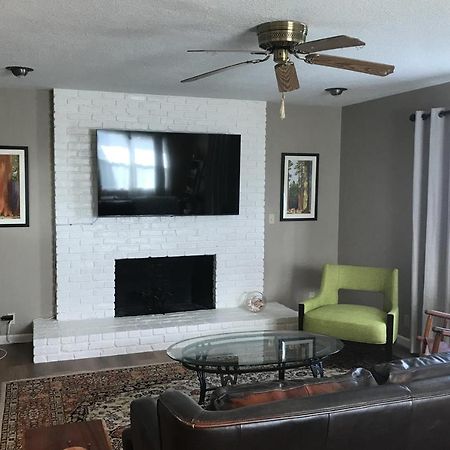 Dean Getaway Villa Eureka Bagian luar foto