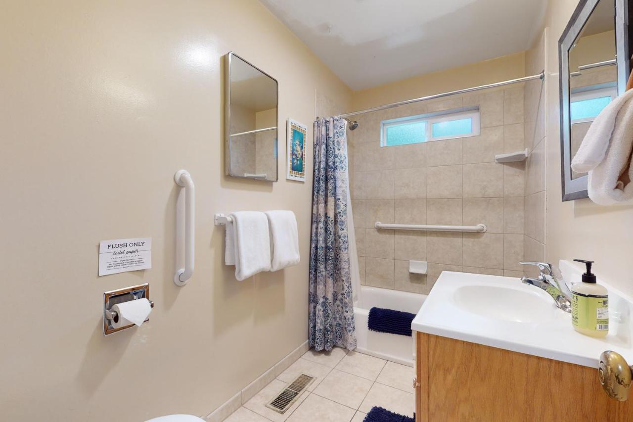 Dean Getaway Villa Eureka Bagian luar foto